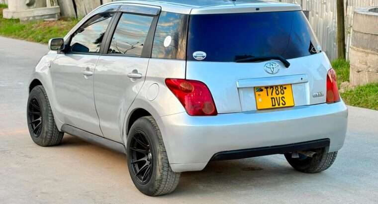 TOYOTA IST,# DVS, TZS.12.8 MILLION