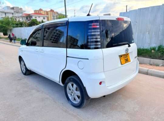 TOYOTA SIENTA, # DMR,TZS.10.5 MIL