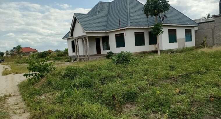 NYUMBA YENYE HATI INAUZA BANK,TZS.72 MIL,BUYUNI