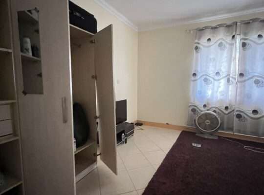 GHOROFA YENYE NZURI,VYUMBA 6,TZS.950 MIL,MBWENI.