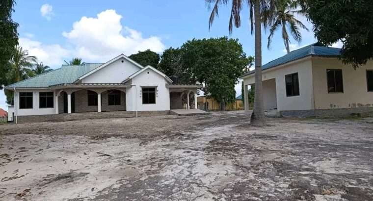 NYUMBA SITA (6) ZINAUZWA PAMOJA, CHANIKA-NYEBURU