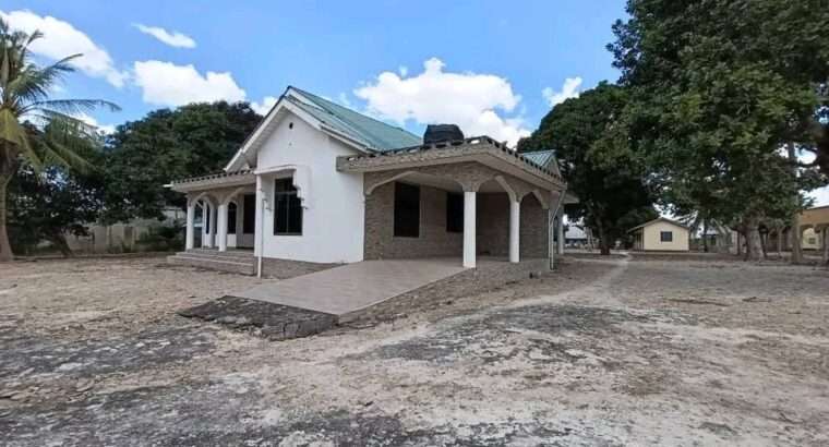 NYUMBA SITA (6) ZINAUZWA PAMOJA, CHANIKA-NYEBURU