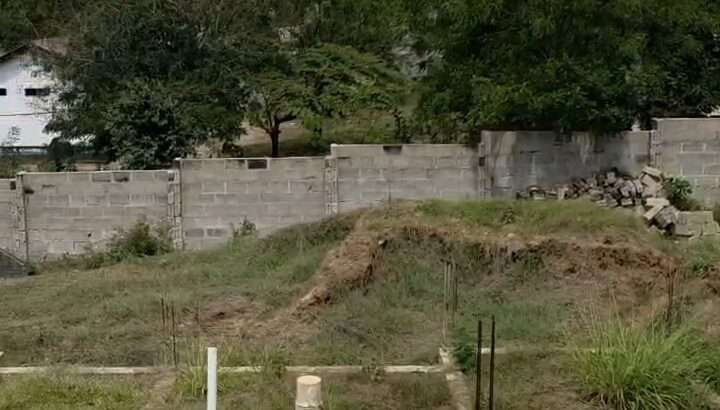 KIWANJA CHENYE HATI,SQM.750,TZS.100 MIL,...