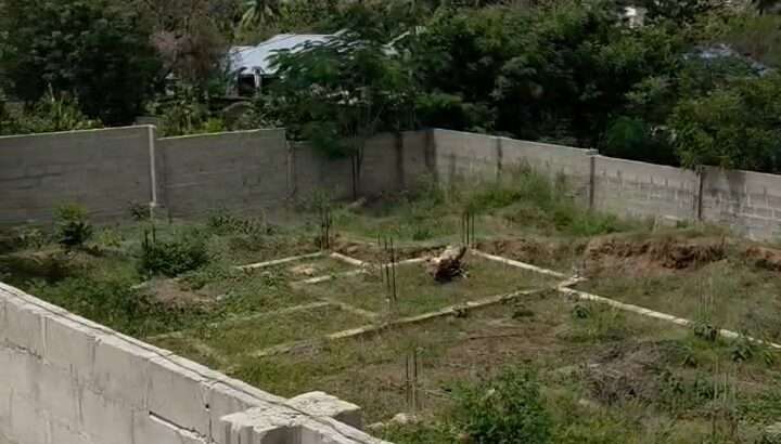 KIWANJA CHENYE HATI,SQM.750,TZS.100 MIL,MADALE.