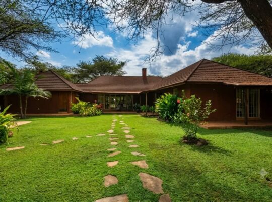 3 BDR POOL-HOME,$360,000 AT KILI GOLF,ARUSHA.